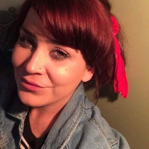 Meet your Posher, Tessa